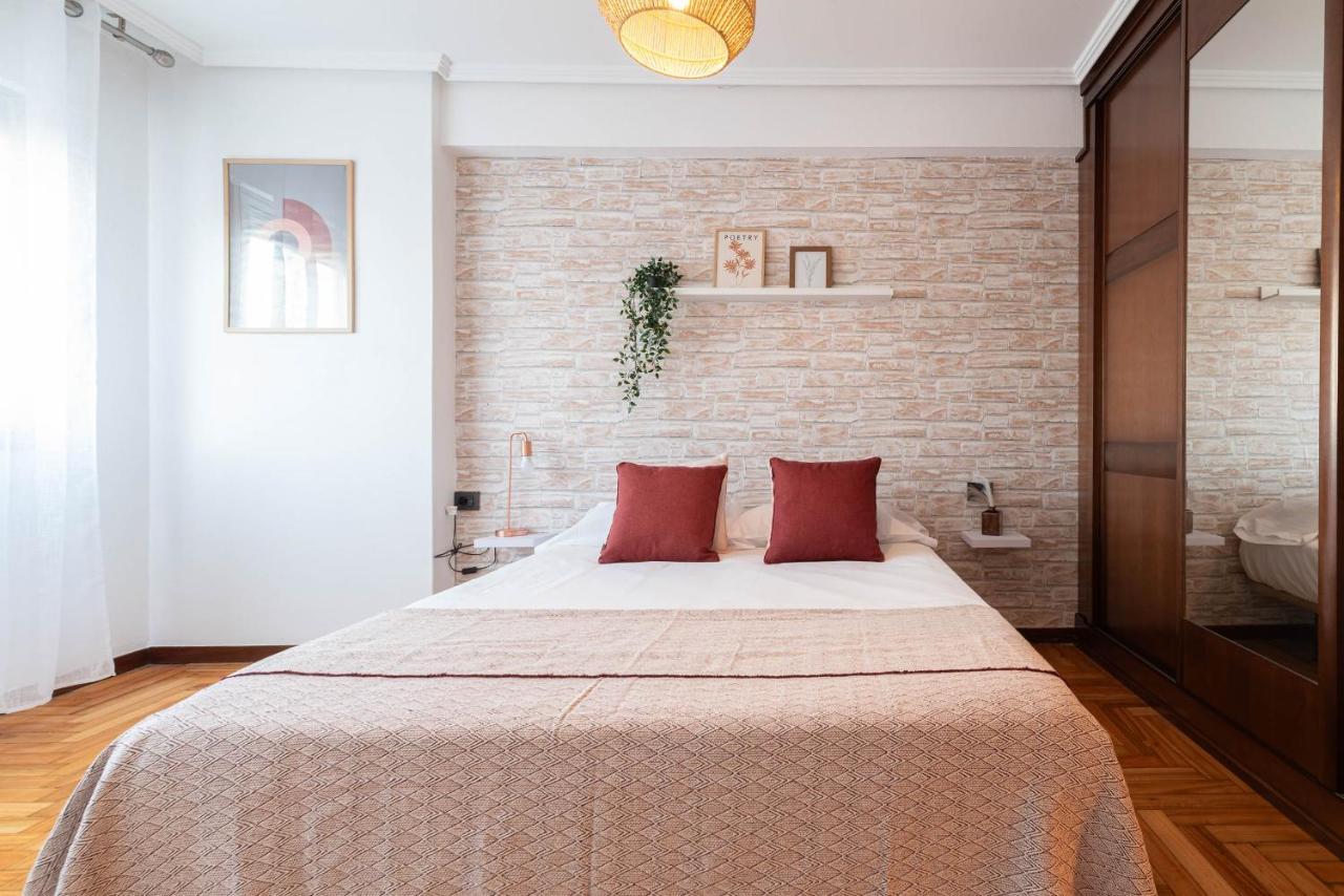 Amplia Vivienda Con Garaje Apartment Виго Екстериор снимка
