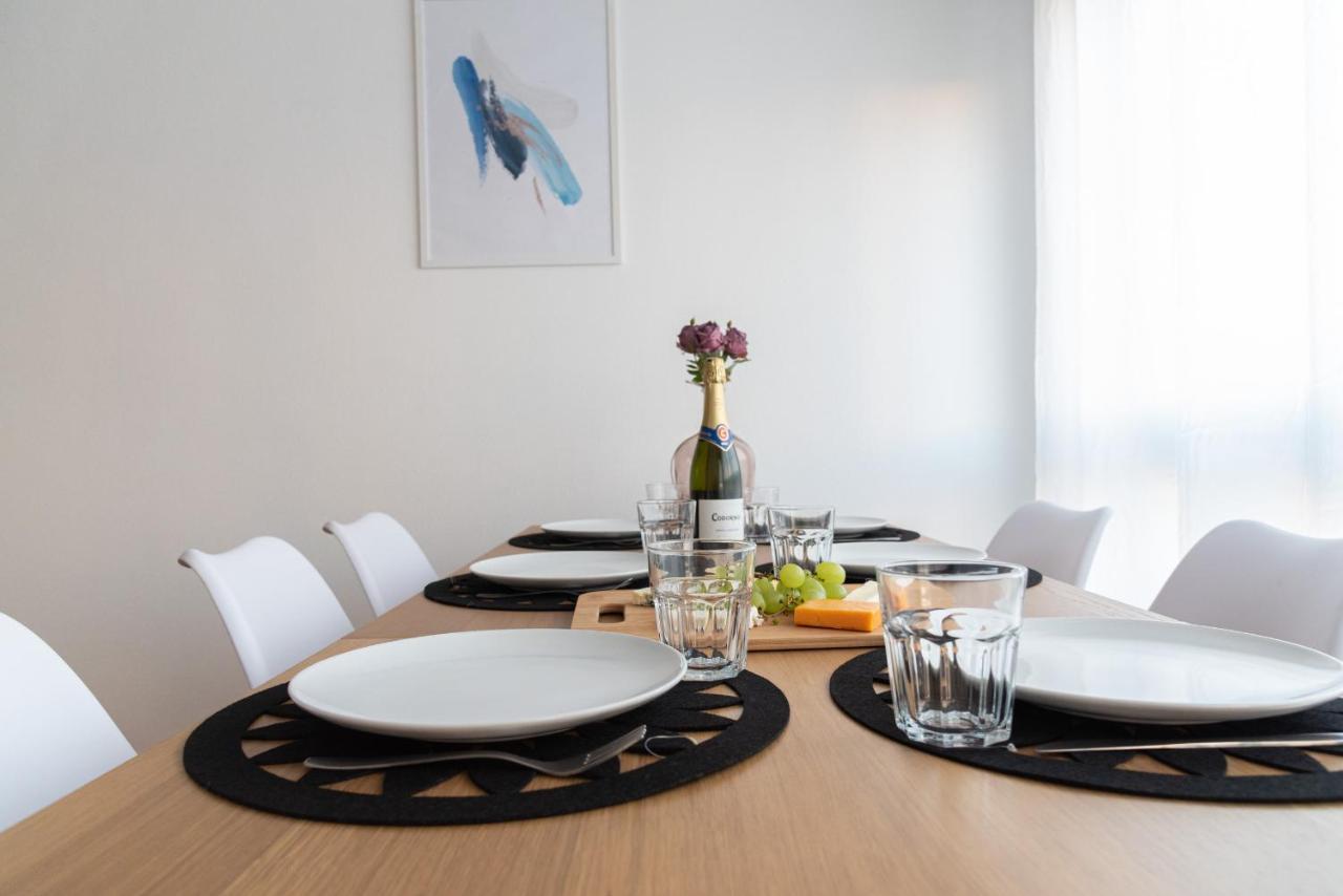 Amplia Vivienda Con Garaje Apartment Виго Екстериор снимка