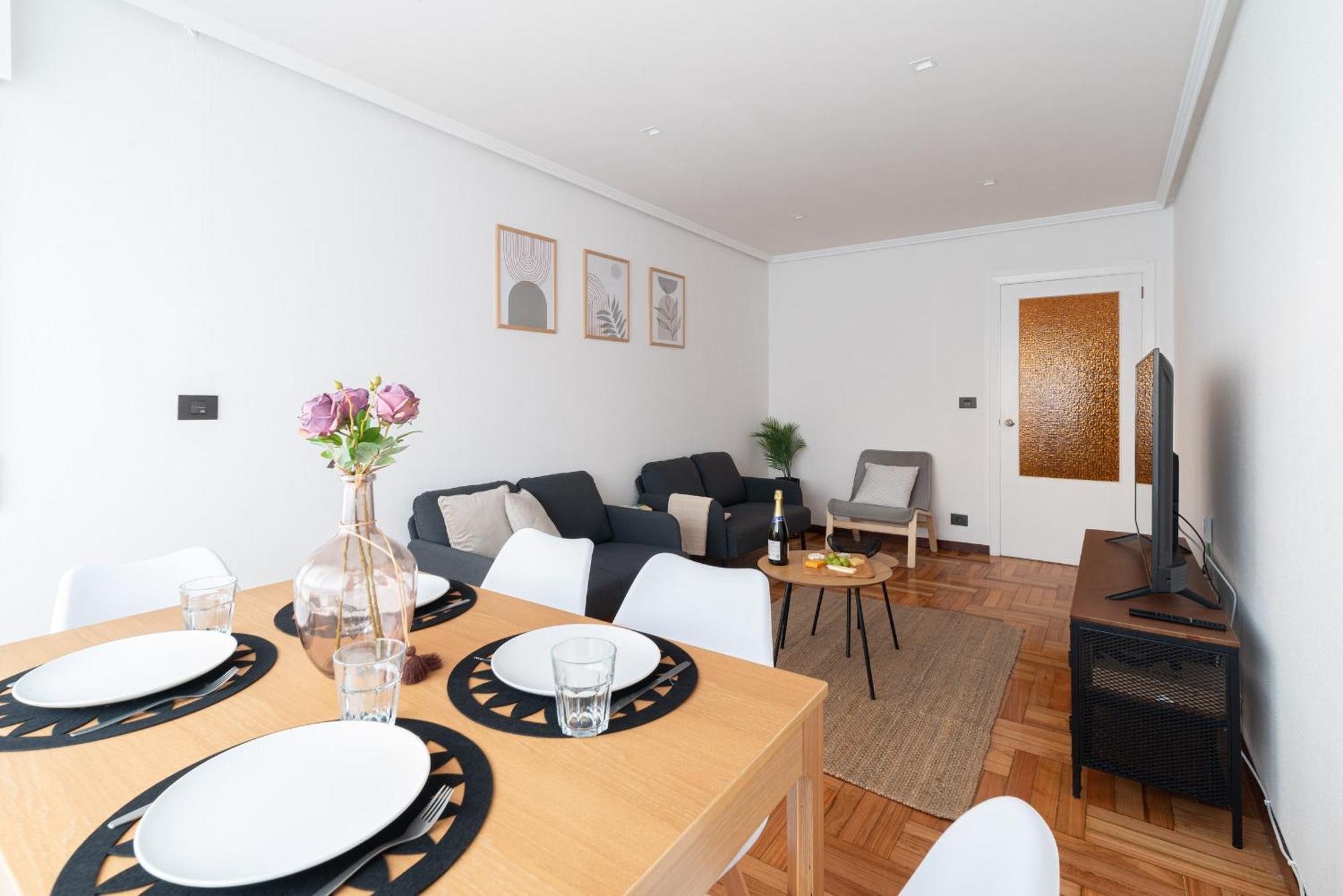 Amplia Vivienda Con Garaje Apartment Виго Екстериор снимка