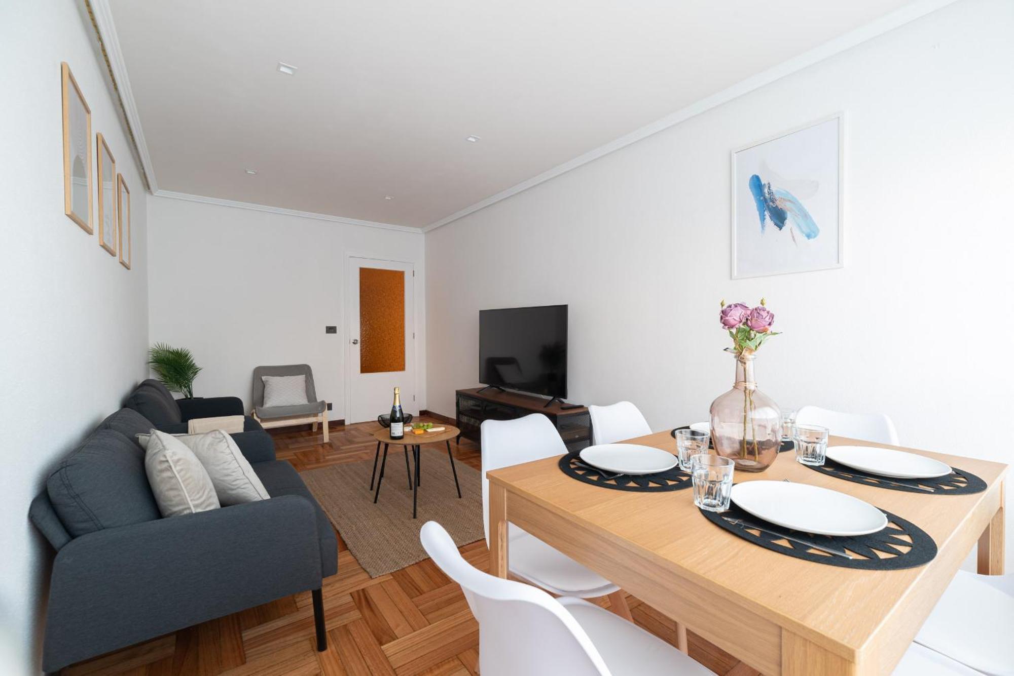 Amplia Vivienda Con Garaje Apartment Виго Екстериор снимка