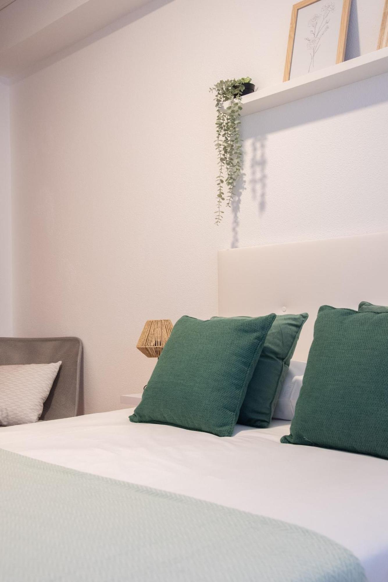 Amplia Vivienda Con Garaje Apartment Виго Екстериор снимка